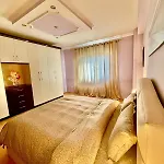 شقة Dukas